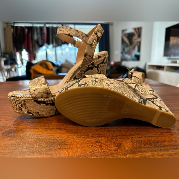 Aldo Snake Print Wedges - Picture 2 of 4